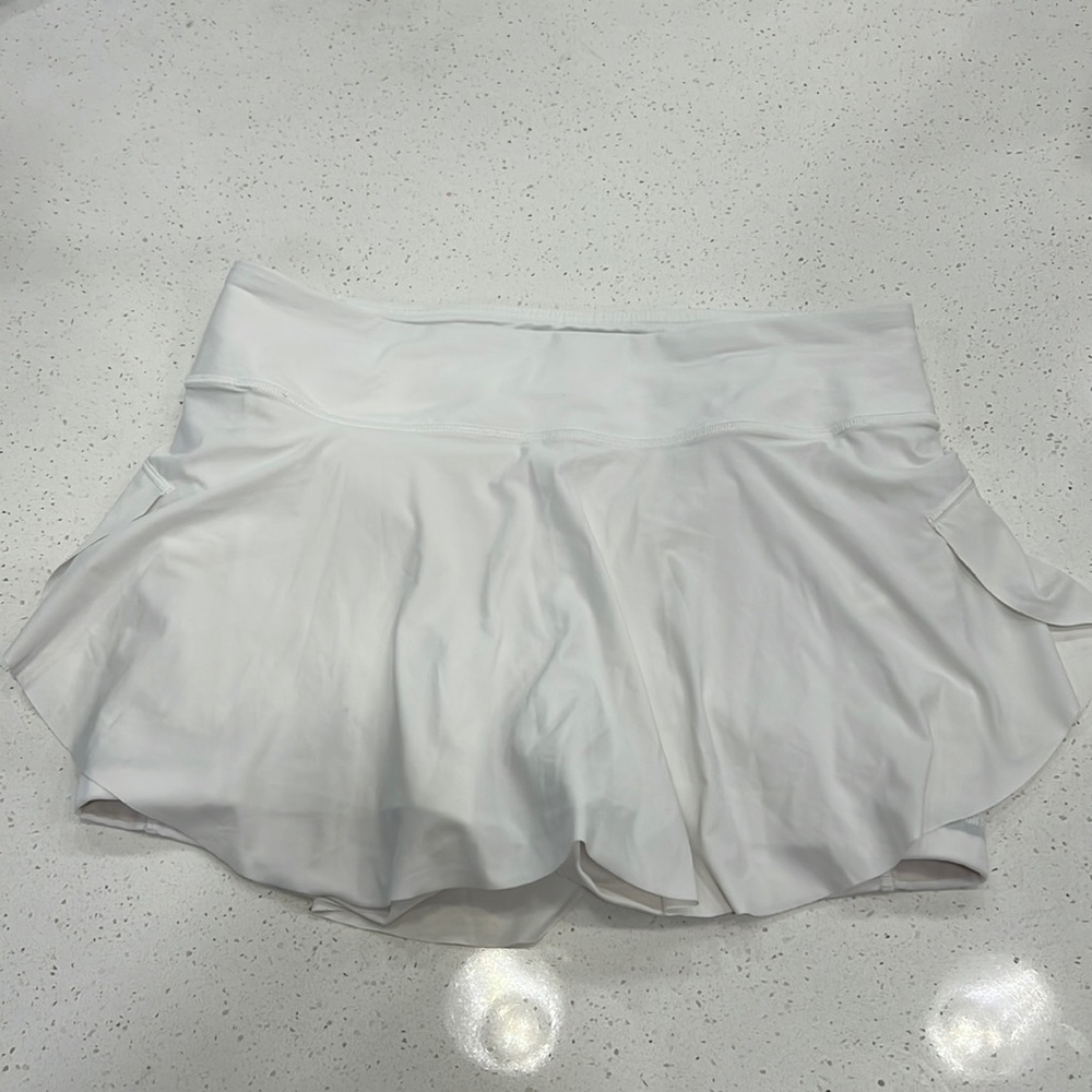 Lululemon Court Rival skirt